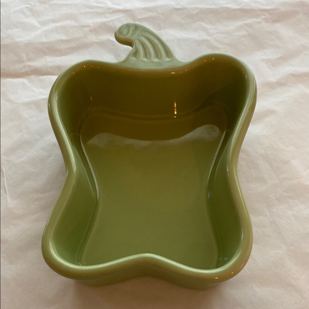 Chantal. Green Pepper Shaped Ceramic Dish. Oven, microwave, dishwasher safe.
